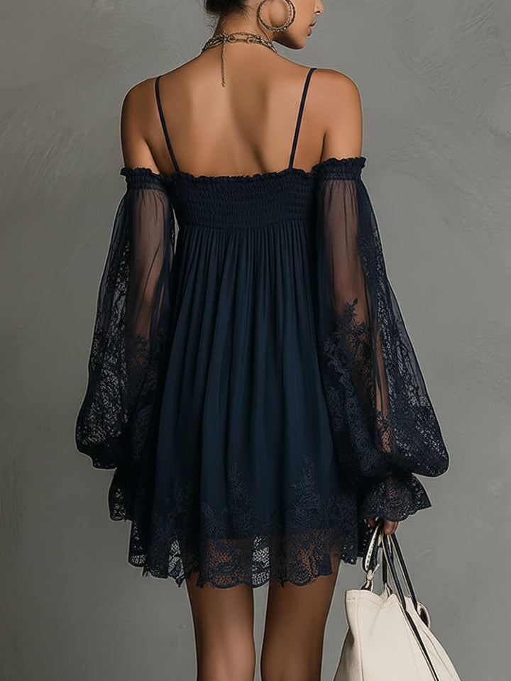 Camille | Elegancka mini sukienka z koronką bez ramiączek