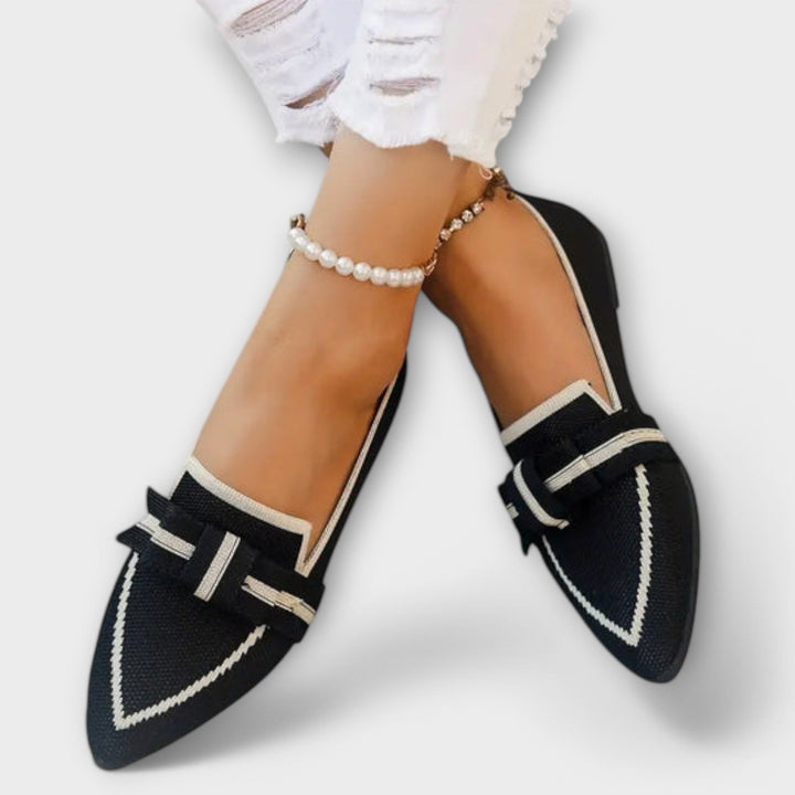 Anna - Płaskie buty damskie z węzłowym wzorem