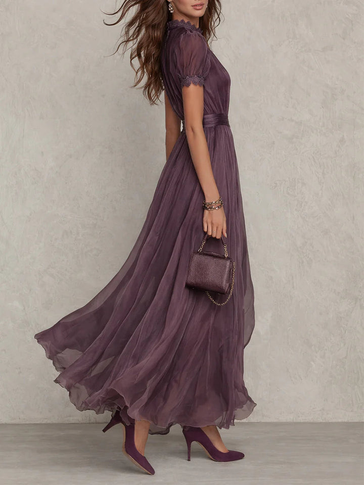Flavia | Elegancka Fioletowa Sukienka Maxi z Chiffonu z Wycięciem